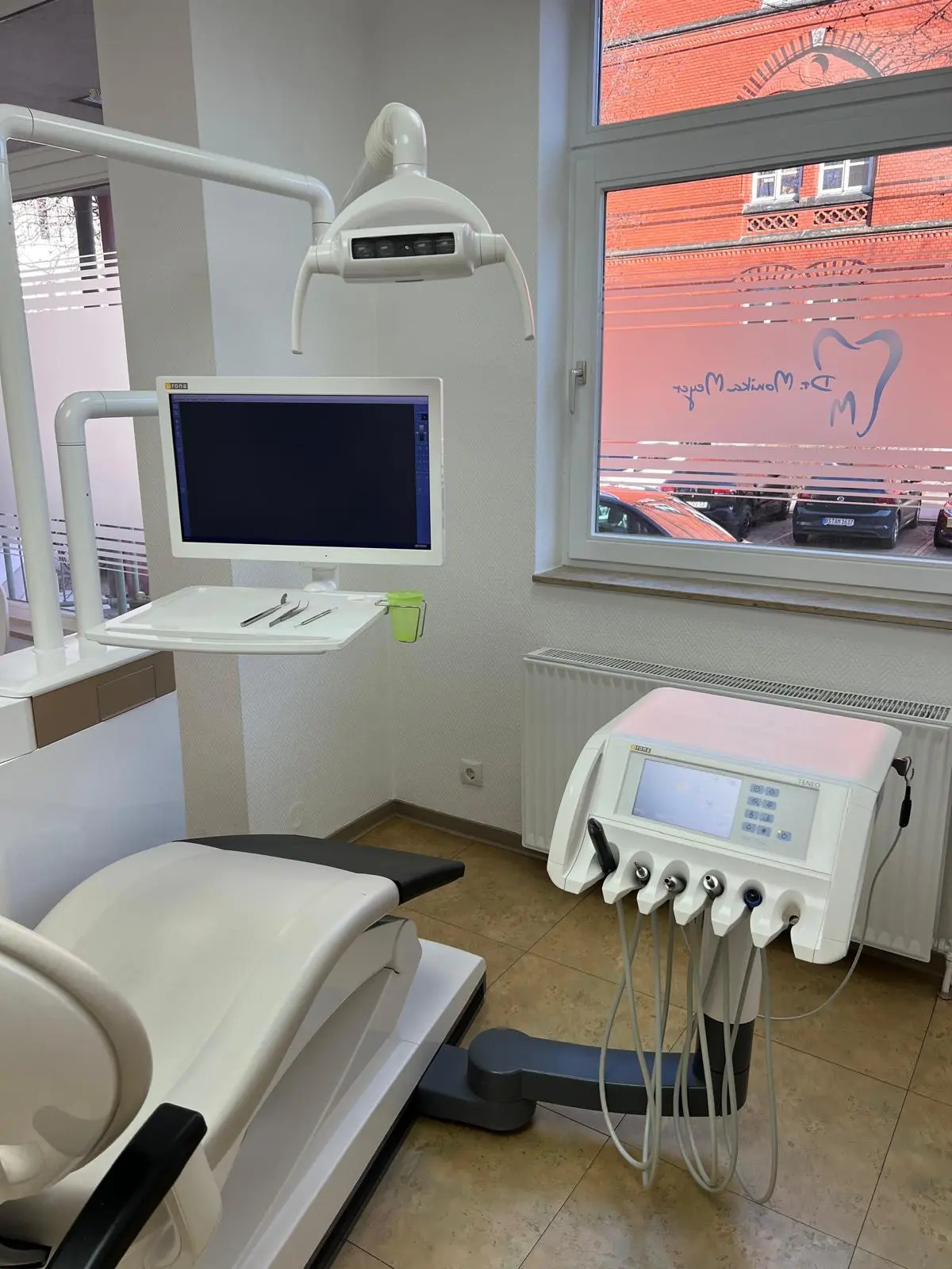 Moderner Behandlungsraum