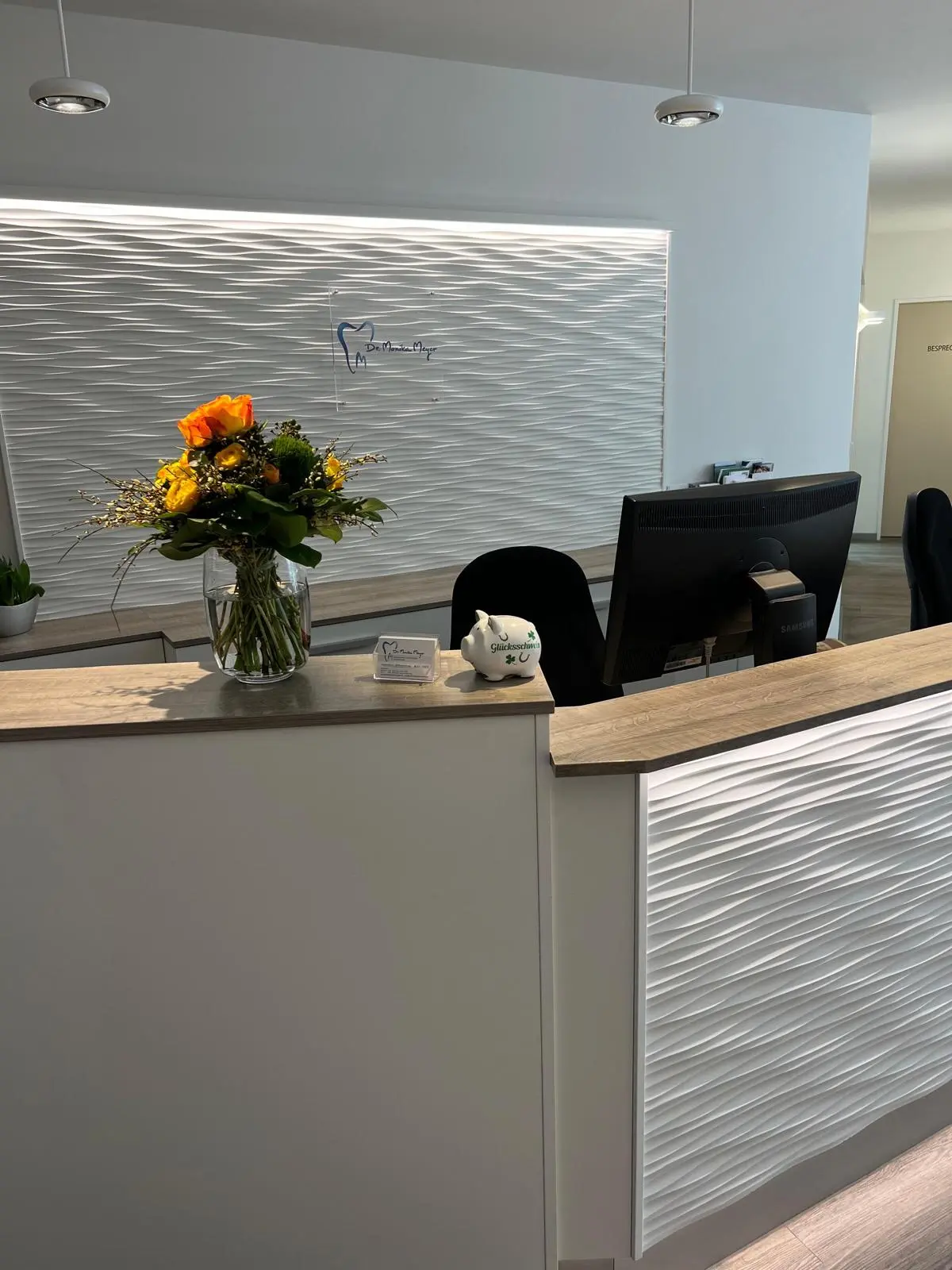 Empfang der Zahnarztpraxis Dr. Meyer